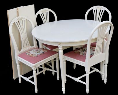 Стол и 4 стула в густавианском стиле