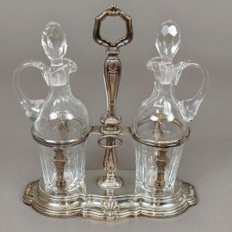 Антикварный серебряный круэт