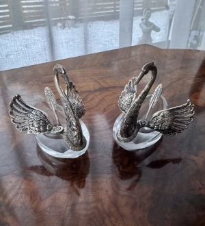 Пара вазочек "Лебеди"