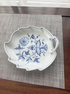 Блюдо  в виде листка Meissen