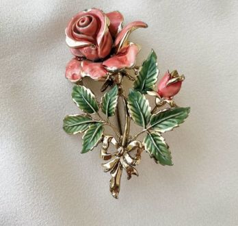Винтажная брошь «Роза» от Exquisite.